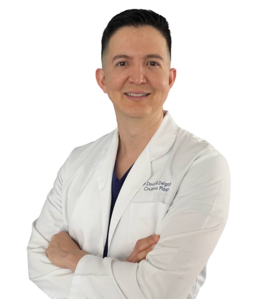 Dr. David Delgado Cirujano Plástico Medellín Clínica