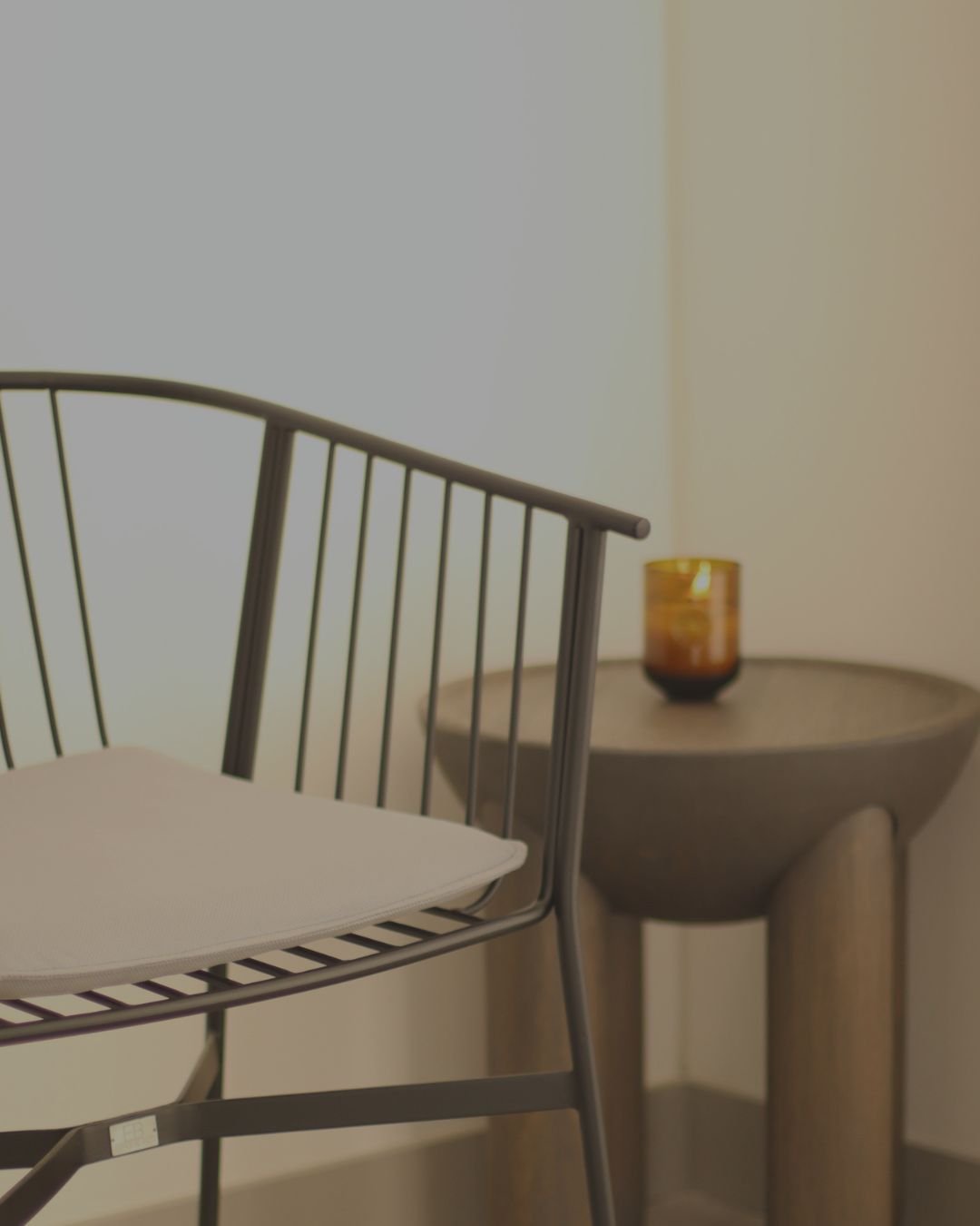 Consultorio del cirujano David Delgado en la Torre Médica Oviedo de Medellín 6