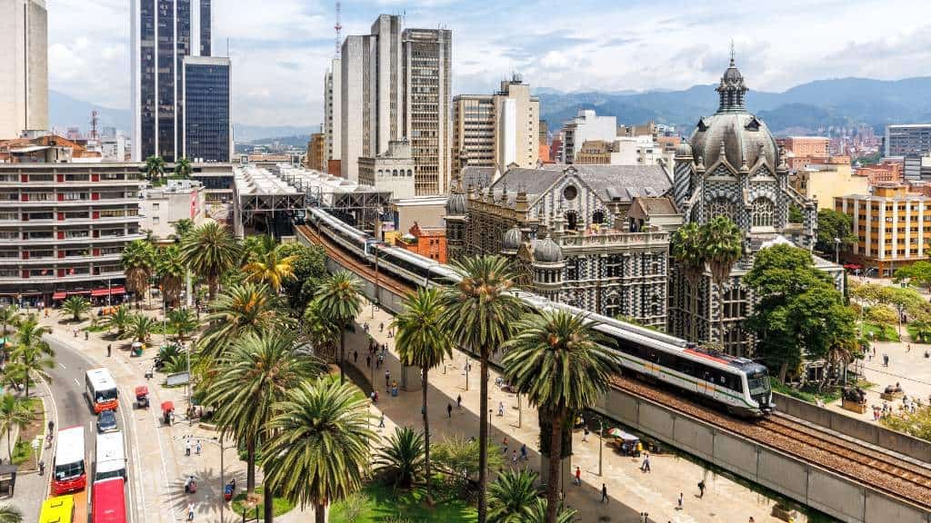 Turismo médico - Dr David Delgado - Medellín Colombia 2